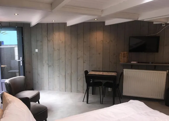 Centre Beach Lodge